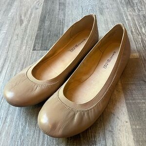 NEW Bandolino B-Flexible Flats Size 9.5